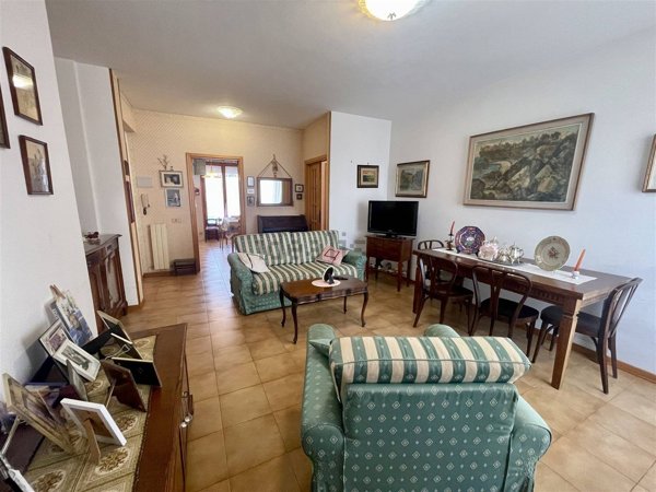 appartamento in vendita a Campiglia Marittima in zona Venturina