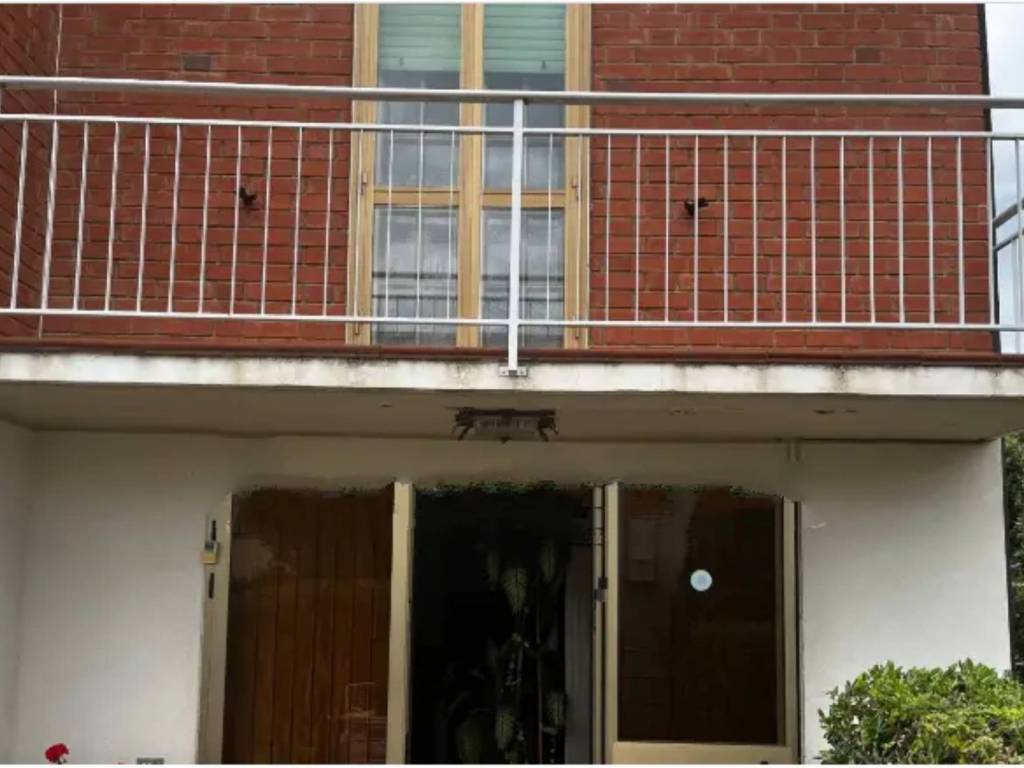 casa indipendente in vendita a Campiglia Marittima in zona Venturina