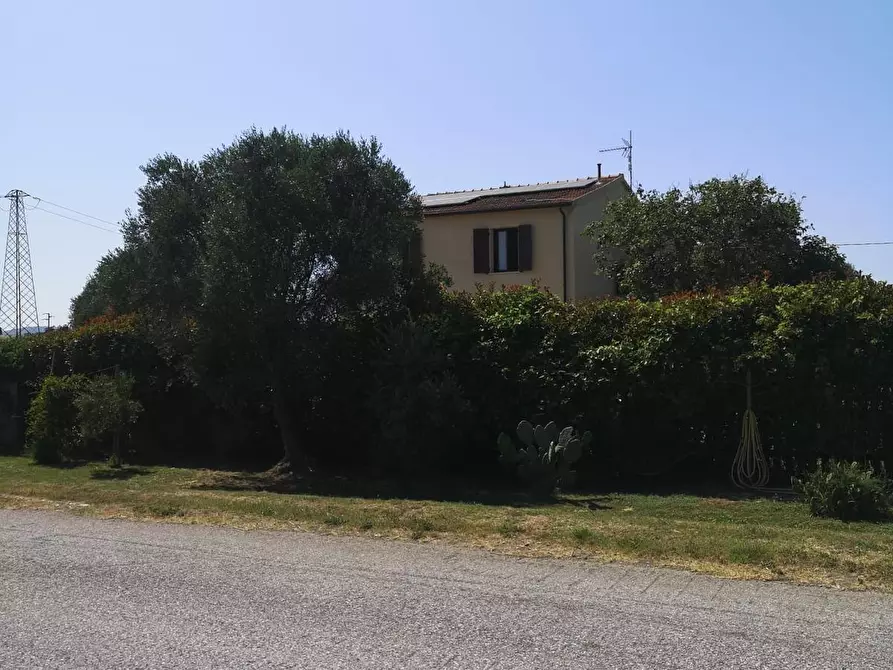 casa semindipendente in vendita a Campiglia Marittima in zona Venturina