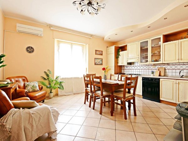 appartamento in vendita a Campiglia Marittima in zona Venturina