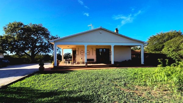 casa indipendente in vendita a Campiglia Marittima