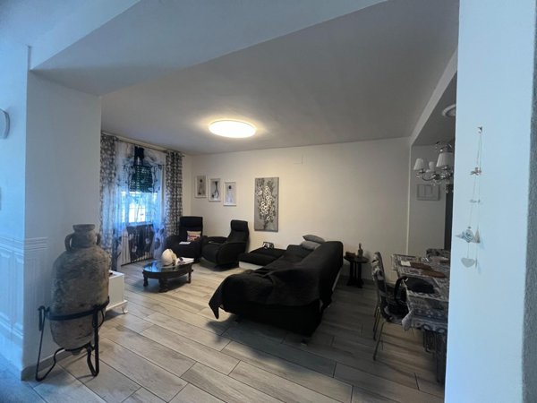 appartamento in vendita a Campiglia Marittima in zona Venturina