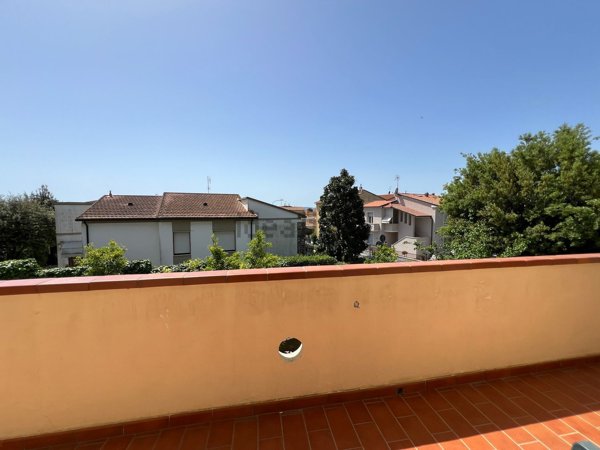 casa indipendente in vendita a Campiglia Marittima in zona Venturina