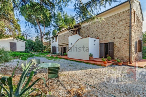 casa indipendente in vendita a Campiglia Marittima