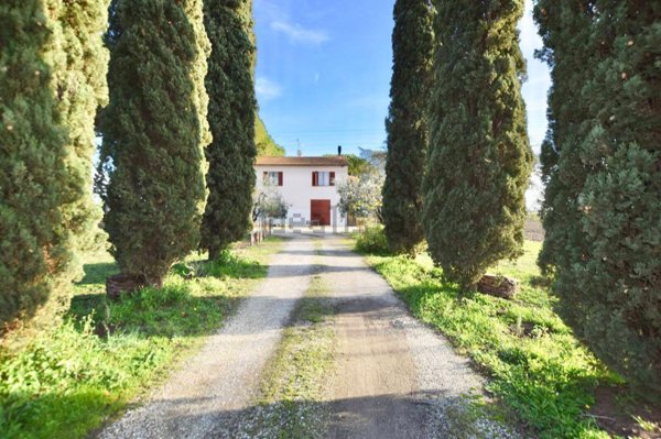 casa indipendente in vendita a Campiglia Marittima