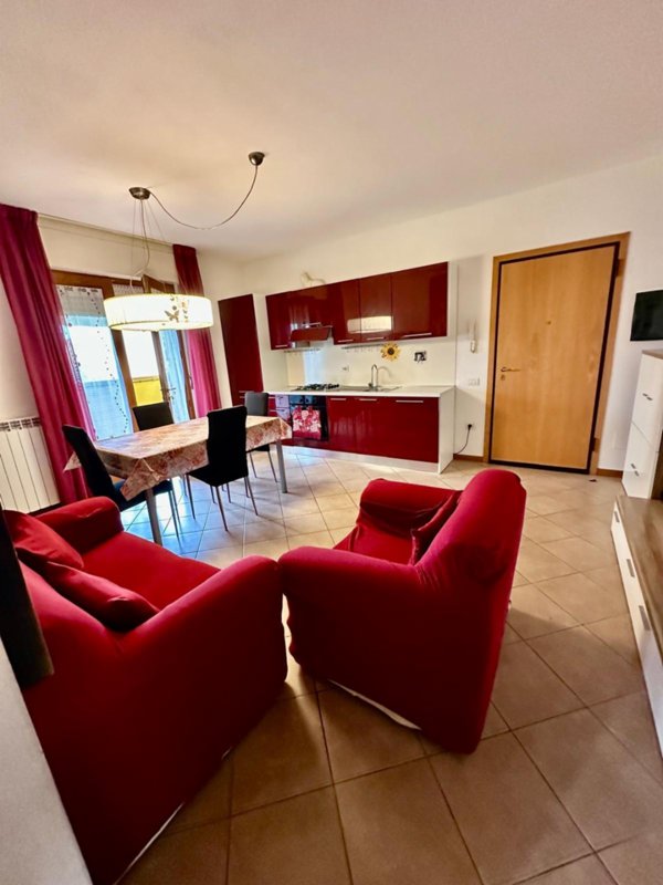 casa indipendente in vendita a Campiglia Marittima in zona Venturina