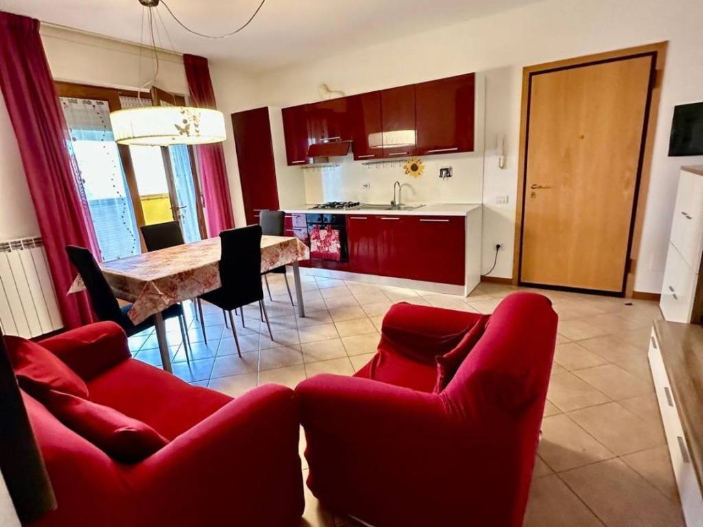 casa indipendente in vendita a Campiglia Marittima in zona Venturina