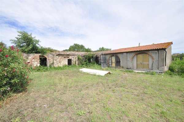 terreno agricolo in vendita a Campiglia Marittima in zona Venturina