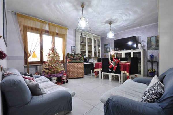 appartamento in vendita a Campiglia Marittima in zona Venturina