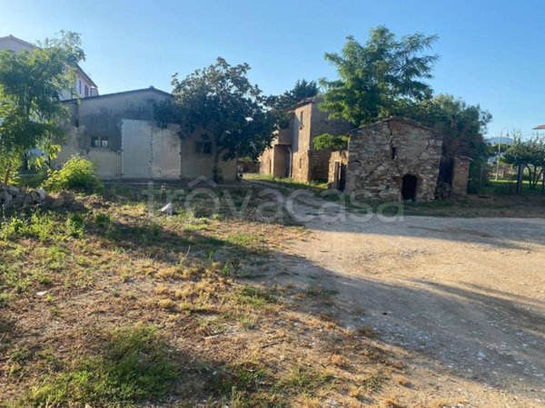 casa indipendente in vendita a Campiglia Marittima in zona Venturina