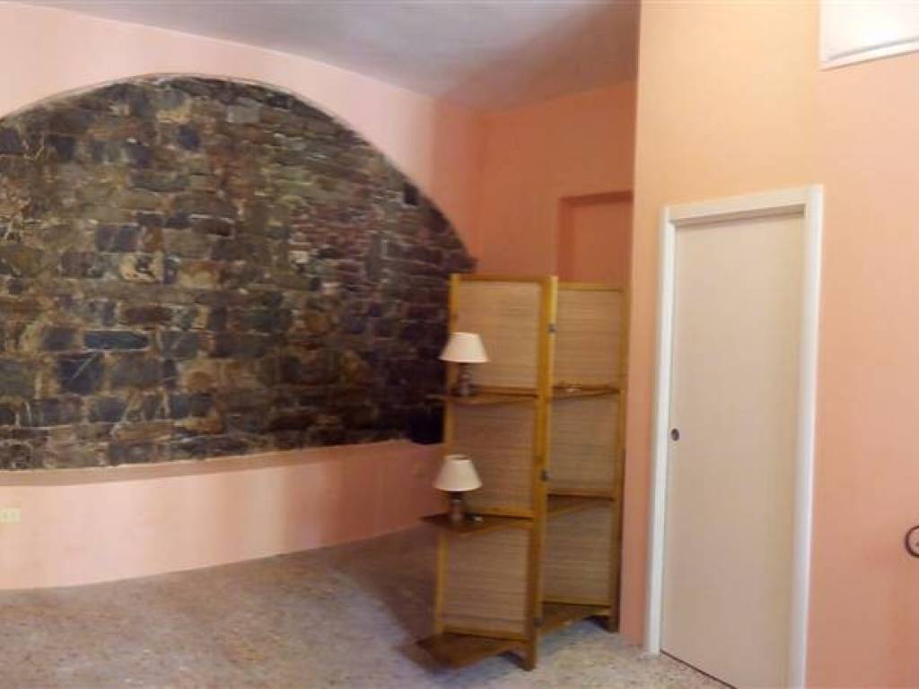 negozio in vendita a Campiglia Marittima