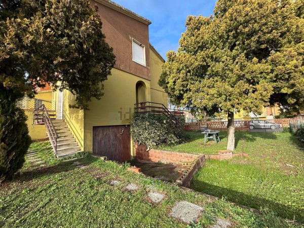 casa indipendente in vendita a Campiglia Marittima