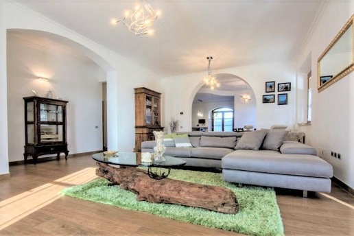 casa indipendente in vendita a Campiglia Marittima in zona Venturina