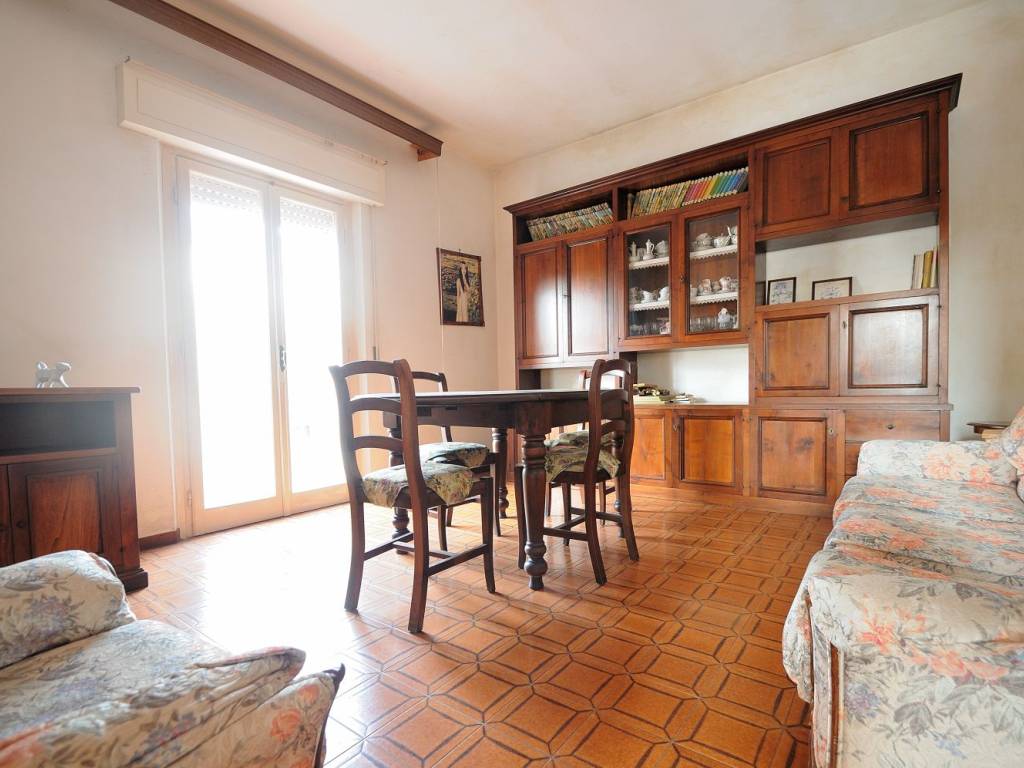 casa indipendente in vendita a Campiglia Marittima in zona Venturina