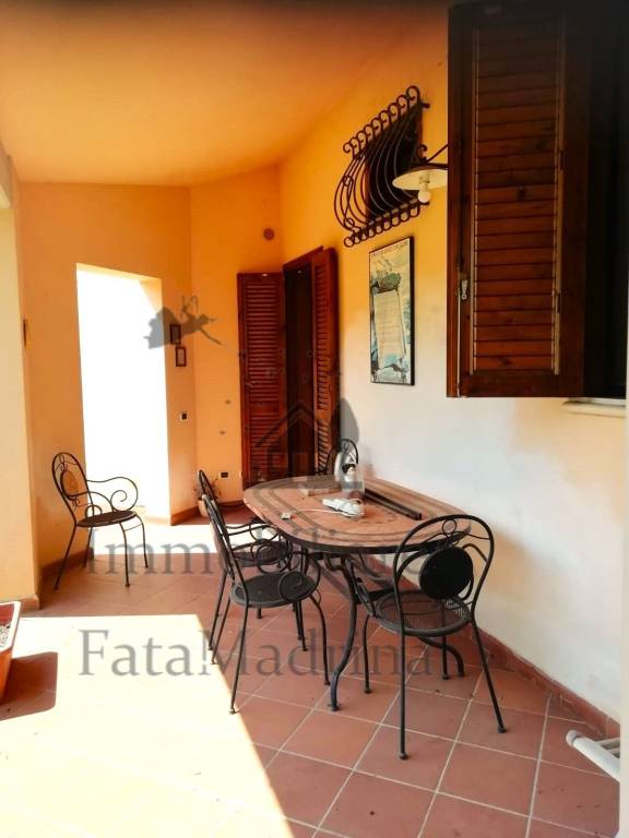 casa indipendente in vendita a Campiglia Marittima in zona Venturina