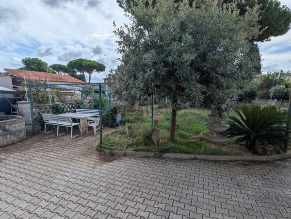 casa indipendente in vendita a Campiglia Marittima in zona Cafaggio
