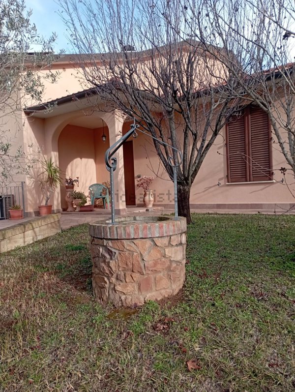 casa indipendente in vendita a Campiglia Marittima