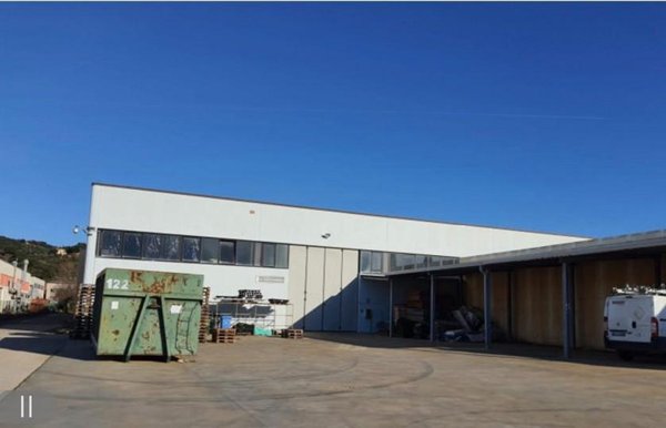 locale di sgombero in vendita a Campiglia Marittima