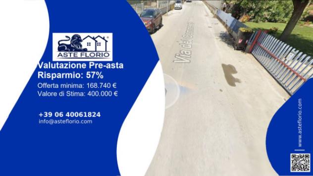 locale commerciale in vendita a Campiglia Marittima in zona Venturina