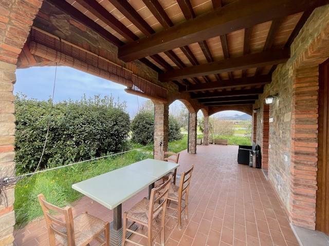 ufficio in vendita a Campiglia Marittima in zona Venturina