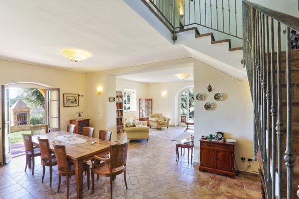 casa indipendente in vendita a Campiglia Marittima