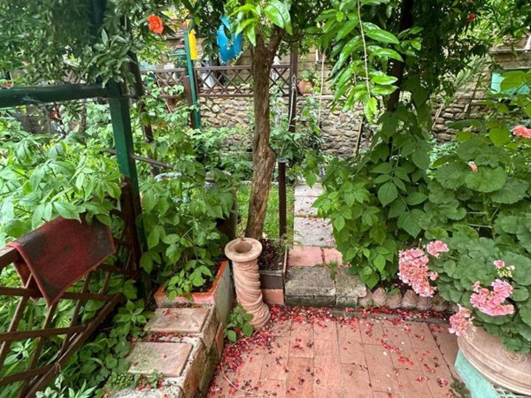 casa indipendente in vendita a Campiglia Marittima