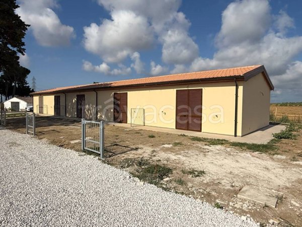 locale commerciale in vendita a Campiglia Marittima