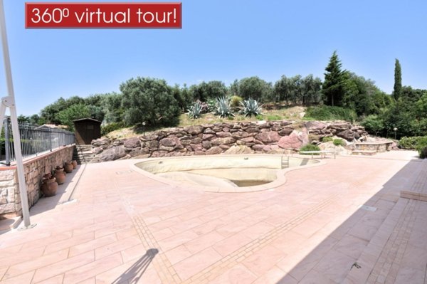 casa indipendente in vendita a Campiglia Marittima in zona Venturina