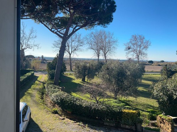 appartamento in vendita a Campiglia Marittima in zona Venturina