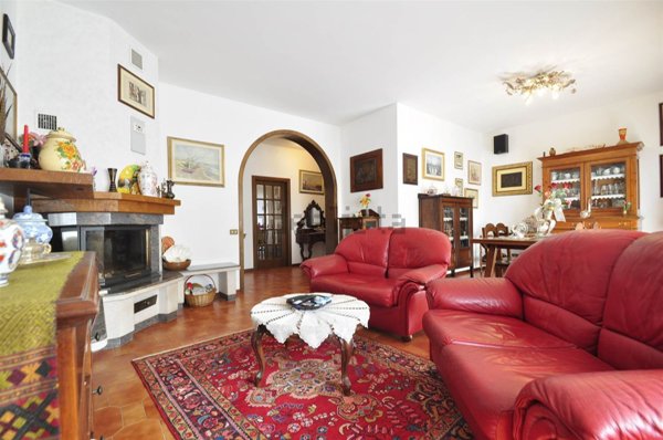 appartamento in vendita a Campiglia Marittima in zona Venturina