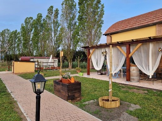 casa indipendente in vendita a Campiglia Marittima in zona Venturina