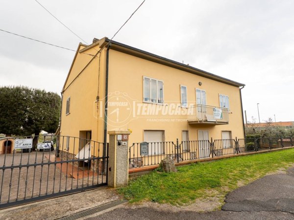 appartamento in vendita a Campiglia Marittima in zona Venturina