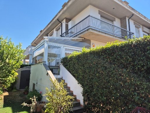 appartamento in vendita a Campiglia Marittima in zona Venturina