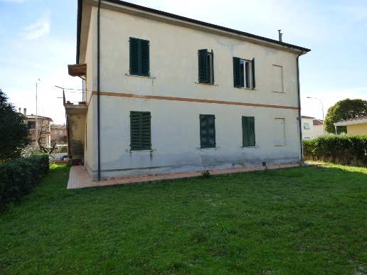 casa indipendente in vendita a Campiglia Marittima in zona Venturina