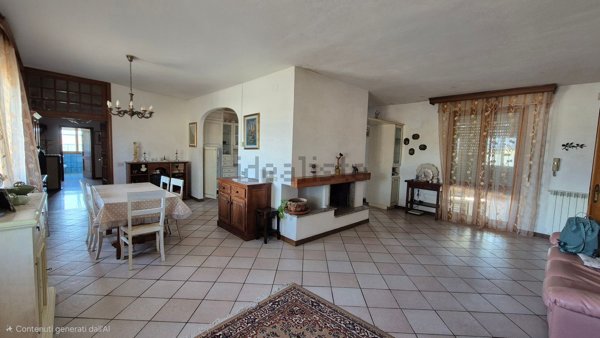 appartamento in vendita a Campiglia Marittima in zona Venturina