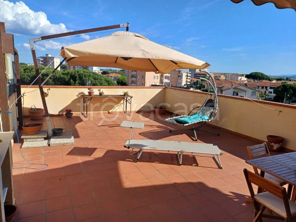 appartamento in vendita a Campiglia Marittima in zona Venturina