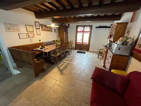 negozio in vendita a Campiglia Marittima