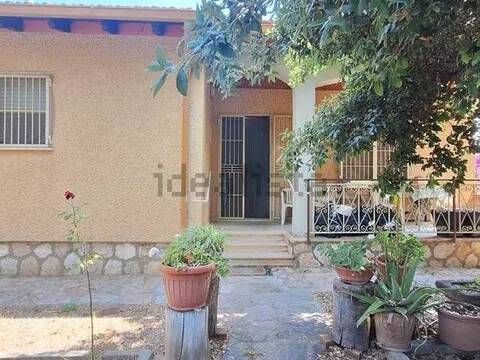 casa indipendente in vendita a Campiglia Marittima in zona Venturina