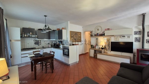 casa indipendente in vendita a Campiglia Marittima