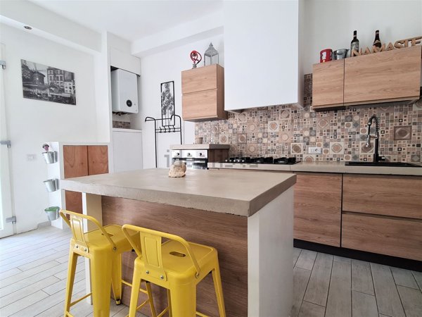 appartamento in vendita a Campiglia Marittima in zona Venturina