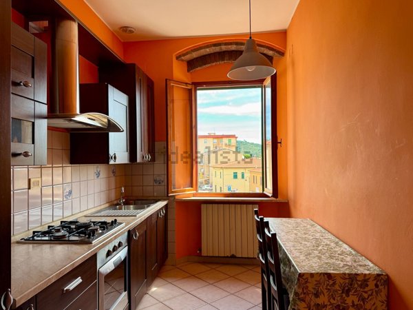 appartamento in vendita a Campiglia Marittima in zona Venturina