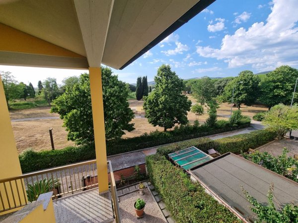 appartamento in vendita a Campiglia Marittima in zona Venturina
