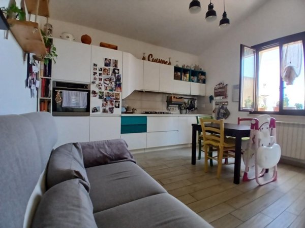 appartamento in vendita a Campiglia Marittima in zona Venturina