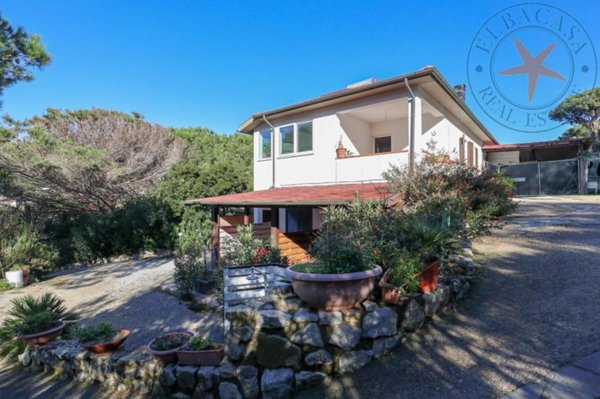 casa indipendente in vendita a Campo nell'Elba