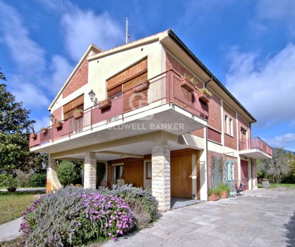 casa indipendente in vendita a Campo nell'Elba