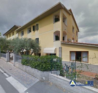 negozio in vendita a Campo nell'Elba