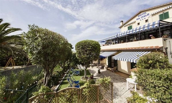 negozio in vendita a Campo nell'Elba in zona Seccheto
