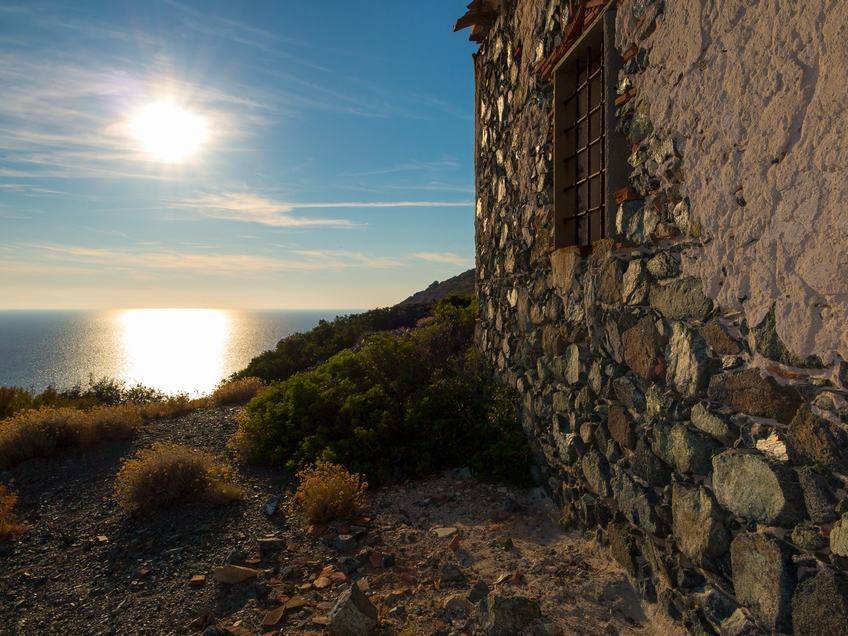 casa indipendente in vendita a Campo nell'Elba in zona Fetovaia