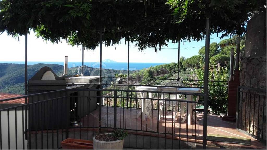 appartamento in vendita a Campo nell'Elba