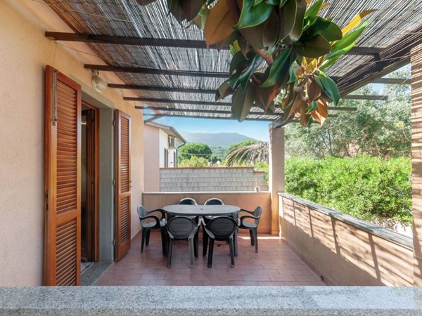 casa indipendente in vendita a Campo nell'Elba